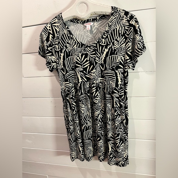 JOE FRESH – Black & White Leaf Print Dress with Pockets – Size M - Picture 4 of 9